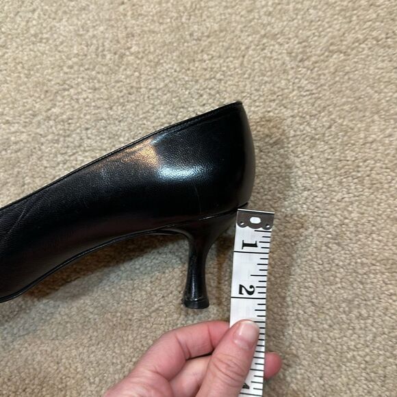 Stuart Weitzman Black Leather Kitten Heel Bow Vintage Pointed Toe Women 8.5B - Picture 9 of 12